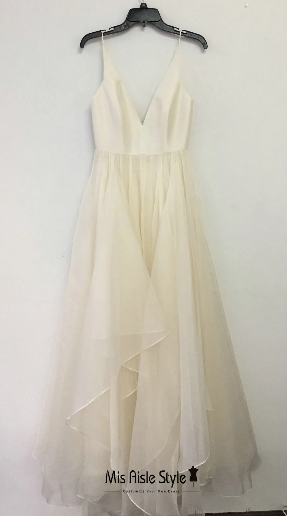 A line V-neckline Summer Wedding Dress