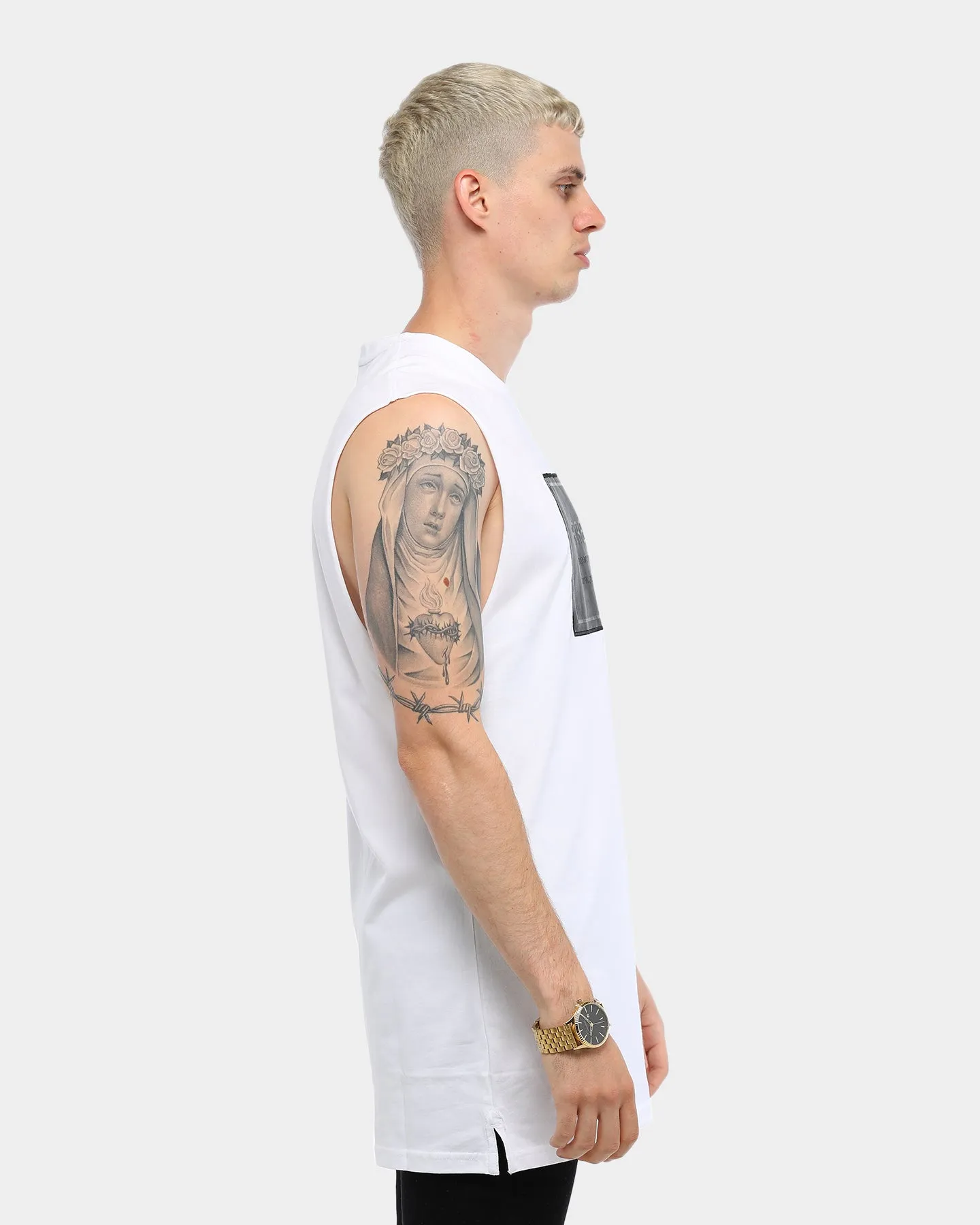 Carré Foundation Muscle White