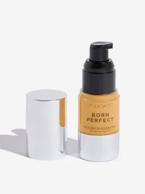 Studiowest Almond Born Perfect Aqua Matte Foundation - 23 ml
